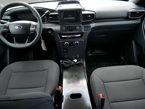 Used 2025 Ford Explorer 4WD Police Interceptor w/ Ready For The Road Package image 14