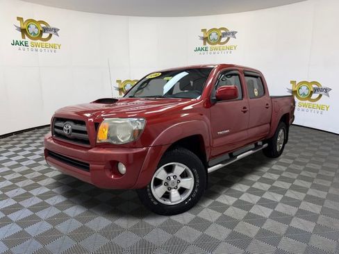 Used 2010 Toyota Tacoma Base image 4