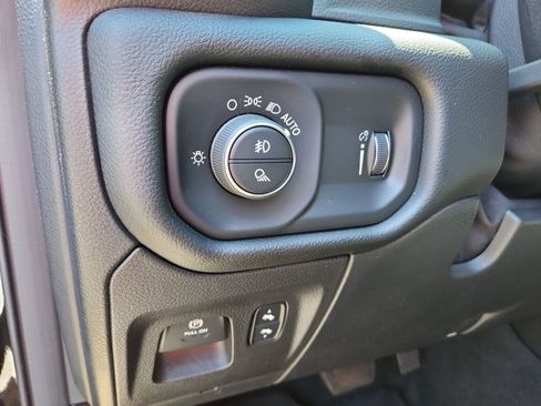 Used 2022 RAM 1500 Big Horn AWD/4WD image 22