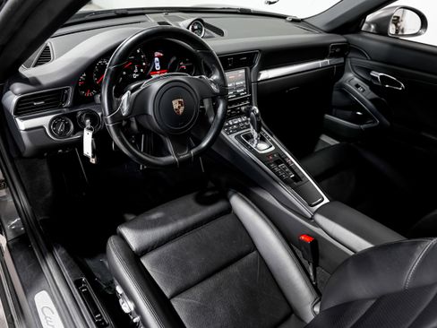 Used 2014 Porsche 911 Carrera image 9