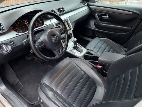 Used 2010 Volkswagen CC Sport image 13