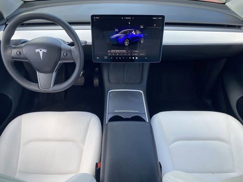 Used 2023 Tesla Model Y Long Range AWD/4WD image 14