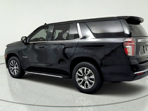 Used 2021 Chevrolet Tahoe LT w/ Rear Media and Nav Package AWD/4WD image 3