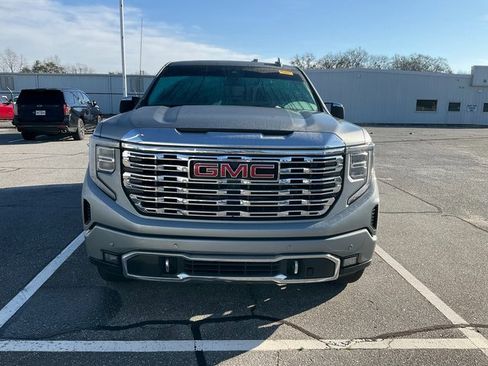 Used 2024 GMC Sierra 1500 Denali w/ Technology Package image 2