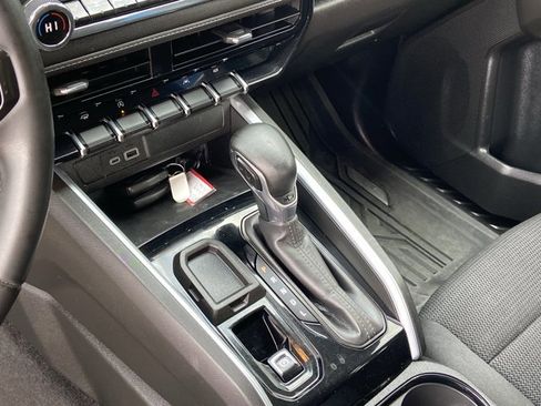 Used 2023 Chevrolet Colorado LT w/ LT Convenience Package image 23