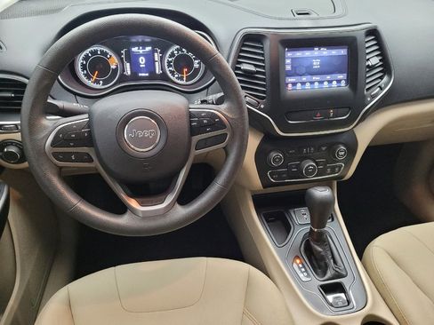 Used 2021 Jeep Cherokee Latitude image 22