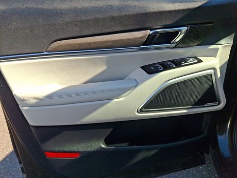 Certified 2022 Kia Telluride EX w/ EX Premium Package image 15