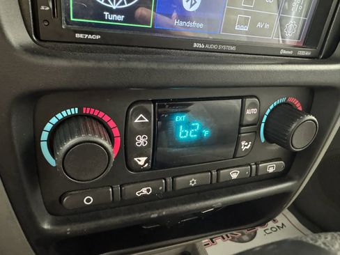 Used 2007 Chevrolet TrailBlazer LT image 19