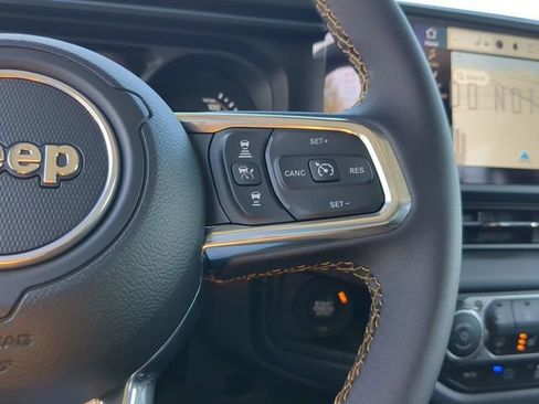 New 2024 Jeep Wrangler Unlimited Sahara w/ Technology Group AWD/4WD image 26