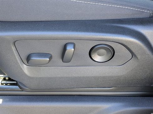 Used 2024 Chevrolet Silverado 1500 RST w/ Z71 Off-Road Package image 19