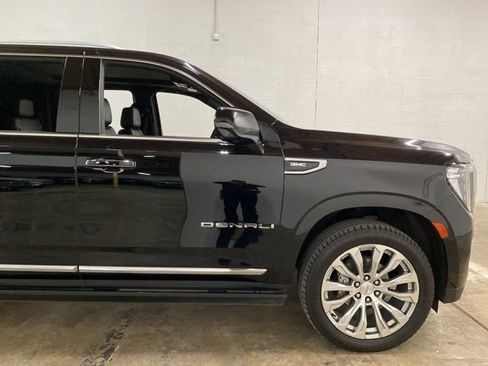Used 2023 GMC Yukon XL Denali image 98