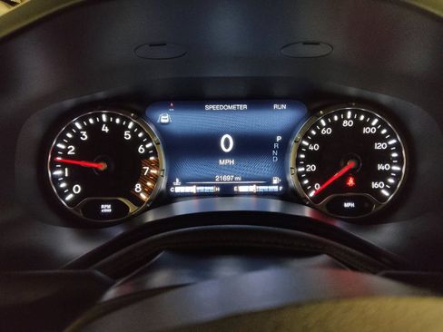 Used 2023 Jeep Renegade Latitude image 23