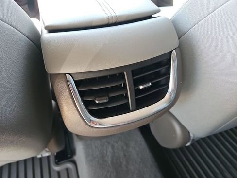 Used 2024 Chevrolet Malibu LT image 20