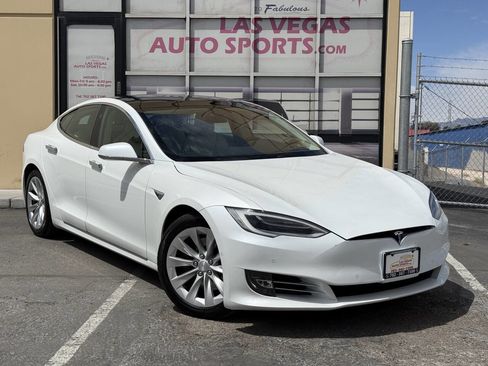 Used 2018 Tesla Model S 75D AWD/4WD image 2