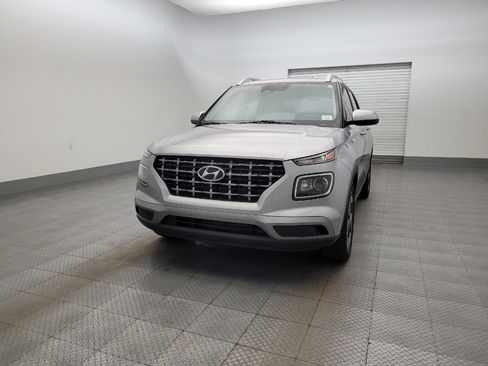 Used 2023 Hyundai Venue SEL w/ Cargo Package FWD image 15