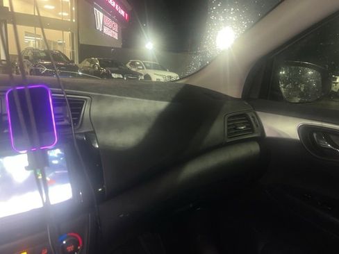 Used 2019 Nissan Sentra S image 24