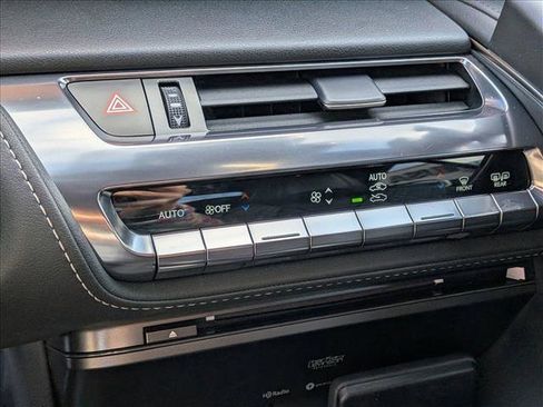 Used 2022 Lexus LC 500 Convertible image 16