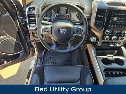 Used 2020 RAM 1500 Laramie AWD/4WD image 3