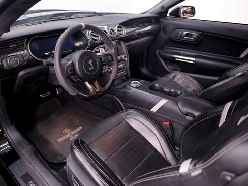 Used 2020 Ford Mustang Shelby GT500 w/ Technology Package image 18