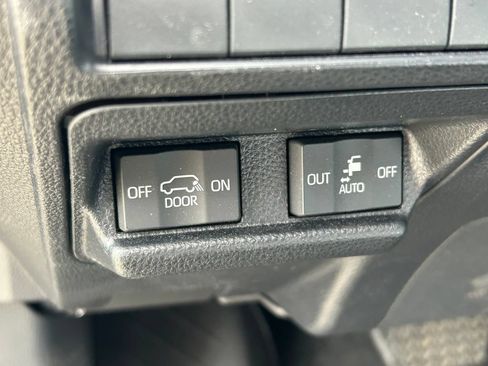 Used 2025 Toyota 4Runner Platinum AWD/4WD image 29