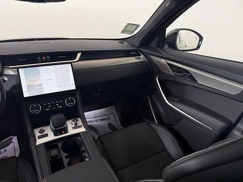 New 2026 Jaguar F-PACE R-Dynamic S image 25