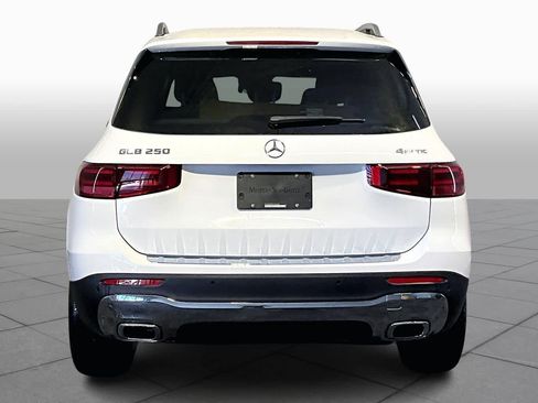 New 2026 Mercedes-Benz GLB 250 4MATIC image 4