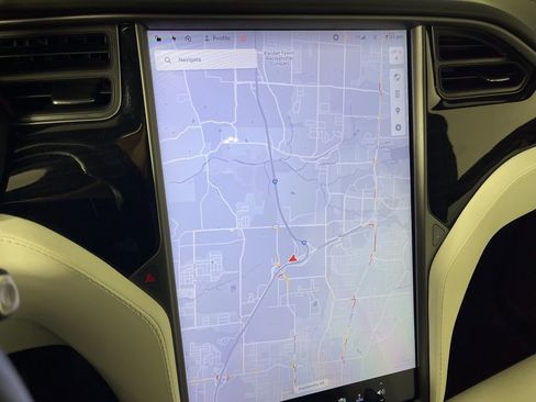 Used 2019 Tesla Model X Long Range image 31