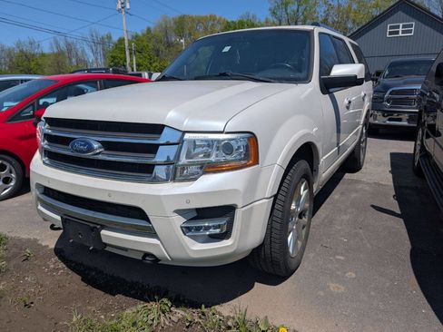 Used 2017 Ford Expedition Limited image 2
