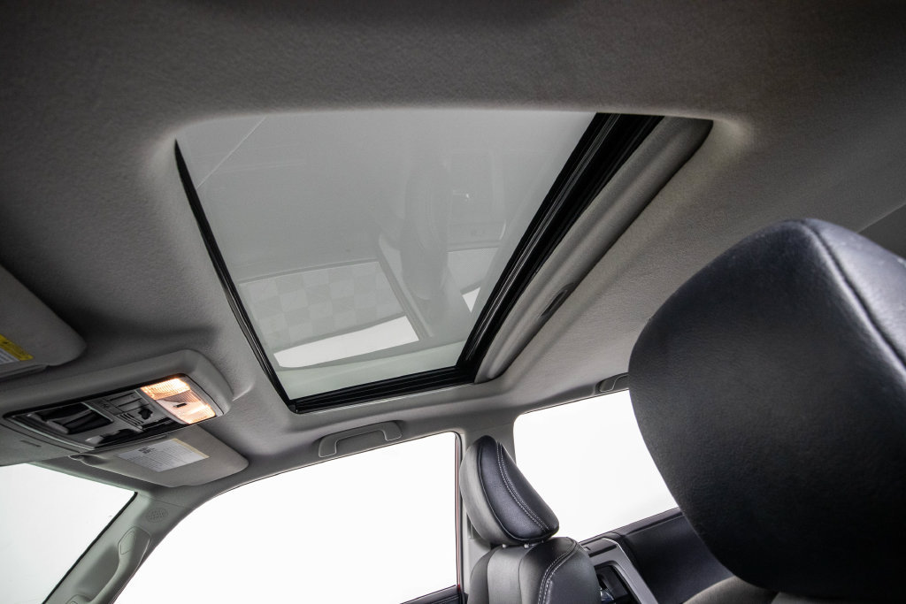 Used 2022 Toyota 4Runner SR5 Premium w/ Moonroof Package RWD image 29