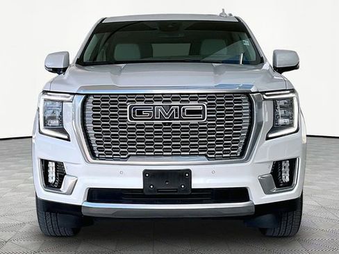 Used 2024 GMC Yukon Denali RWD image 2