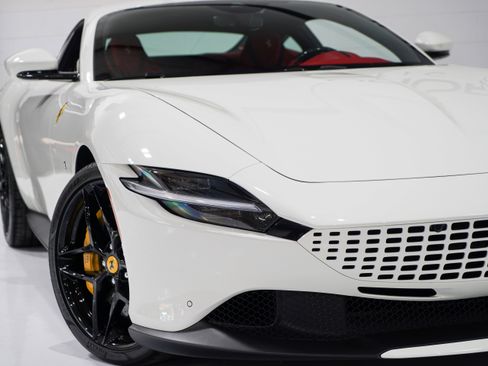 Used 2024 Ferrari Roma RWD image 26