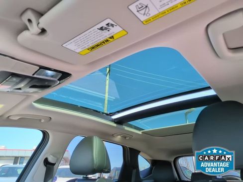 Certified 2025 Hyundai Tucson Limited AWD/4WD image 22