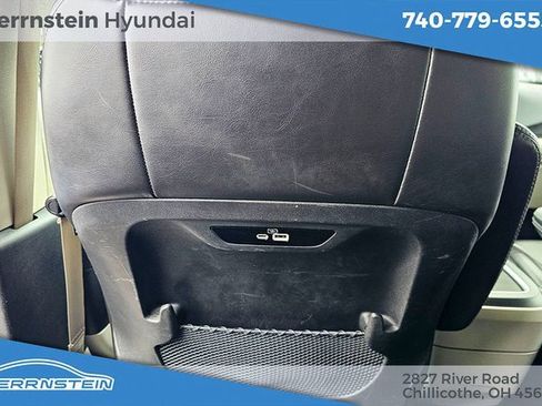 Used 2023 Chrysler Pacifica Touring-L image 27