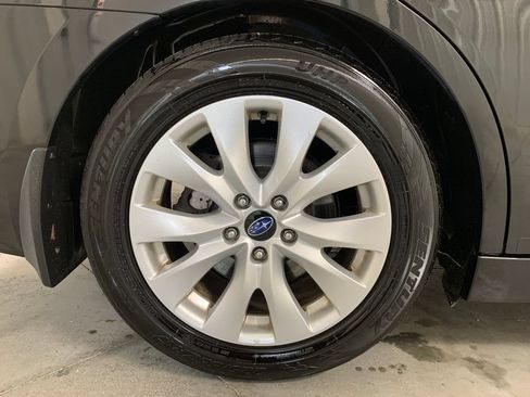 Used 2015 Subaru Legacy 2.5i Premium AWD/4WD image 23