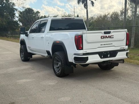 Used 2022 GMC Sierra 2500 AT4 image 6