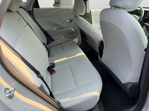 Used 2025 Hyundai Kona SEL image 13