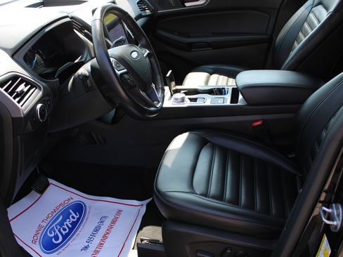 Used 2023 Ford Edge SEL image 11