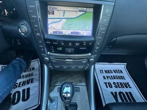 Used 2010 Lexus IS 250C image 19