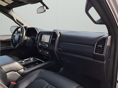 Used 2019 Ford Expedition Max Limited image 14
