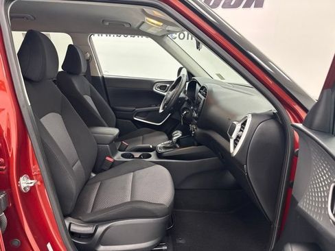 Used 2024 Kia Soul LX w/ Option Group 015 FWD image 26
