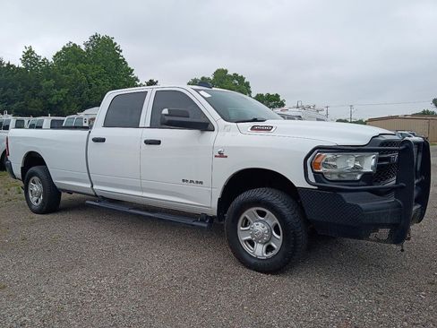 Used 2022 RAM 3500 Tradesman AWD/4WD image 2