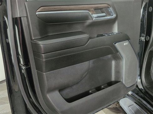 Certified 2024 Chevrolet Silverado 1500 LT Trail Boss w/ Convenience Package II image 22