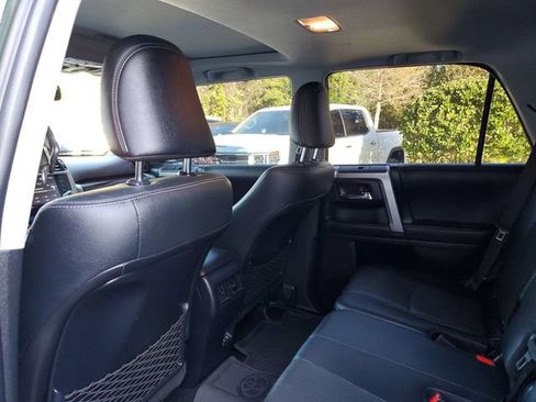 Used 2022 Toyota 4Runner Limited image 9