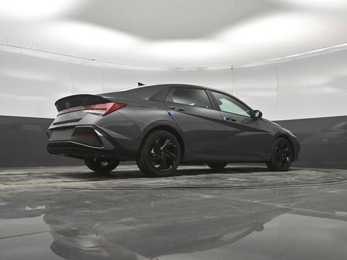New 2026 Hyundai Elantra SEL Sport FWD image 38
