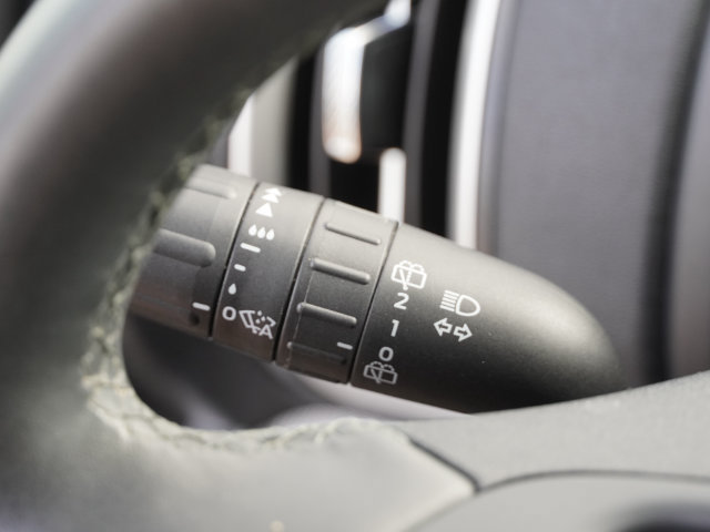 Used 2025 Ford Expedition Active AWD/4WD image 31