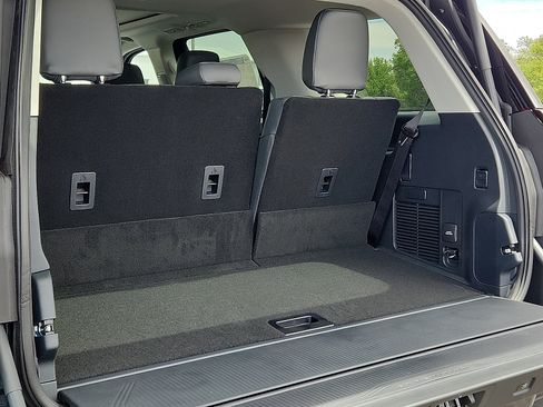 New 2026 Ford Expedition Active RWD image 8