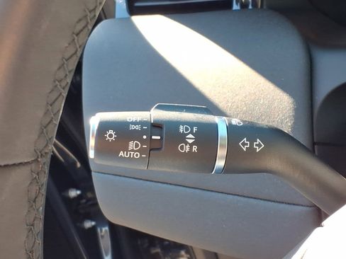 Certified 2025 Land Rover Discovery Sport S image 23