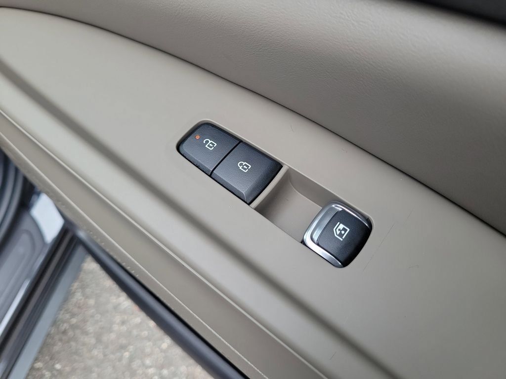 New 2026 Kia Carnival SX FWD image 11