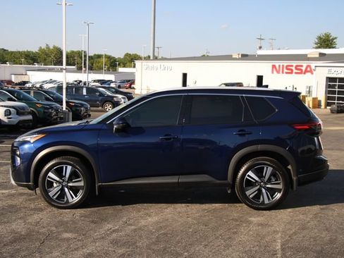 Certified 2024 Nissan Rogue SL w/ SL Premium Package AWD/4WD image 2