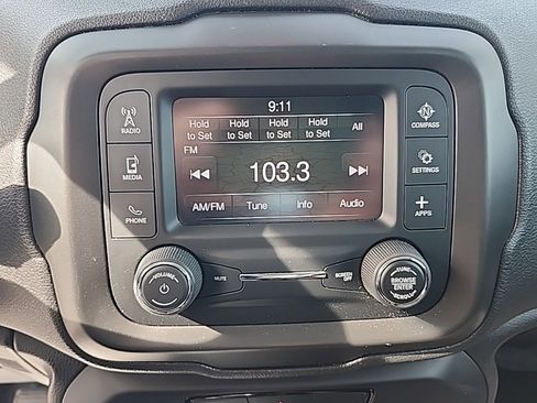 Used 2020 Jeep Renegade Sport image 24